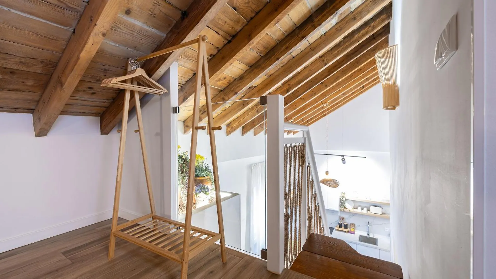 Modern Duplex Courtyard -2Bedrooms 2Baths Malaga Apartament