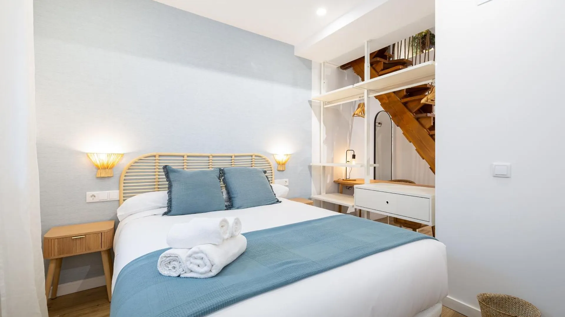 Modern Duplex Courtyard -2Bedrooms 2Baths Málaga
