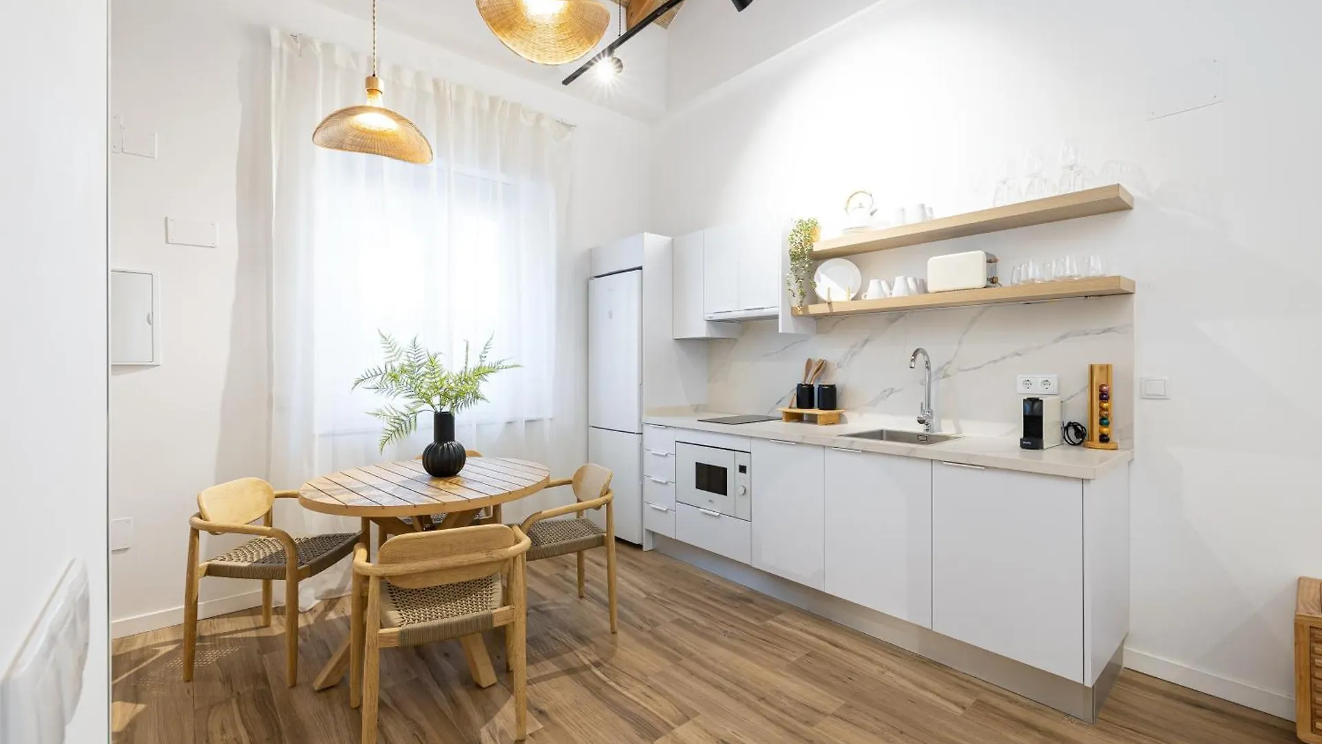 Lägenhet Modern Duplex Courtyard -2Bedrooms 2Baths Málaga Spanien